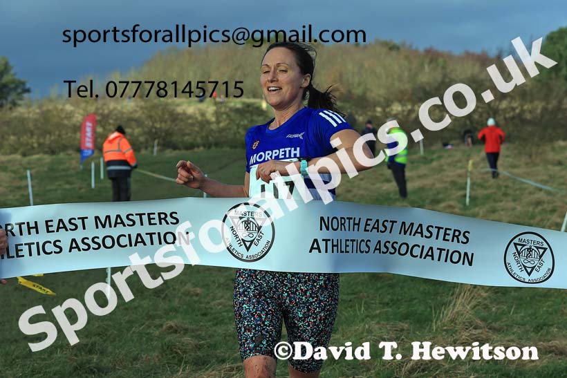 Womens 35 and Over and Mens 65 and Over, 2024 NEMAA Cross Country Champs., Wallsend. Photo: David T. Hewitson/Sports for All Pics